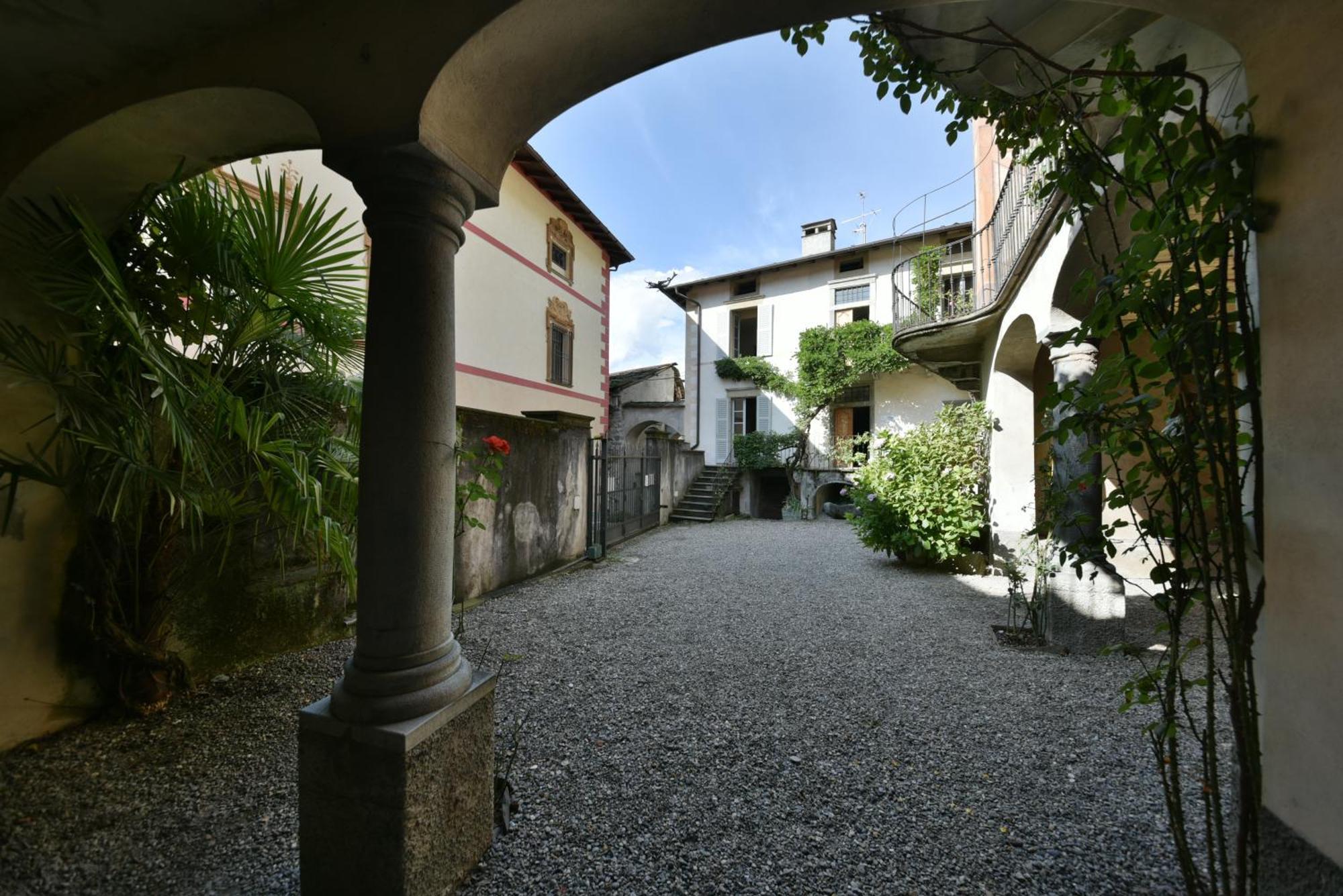 Piano Nobile Al Roseto Del Drago Βίλα San Bernardo  Εξωτερικό φωτογραφία